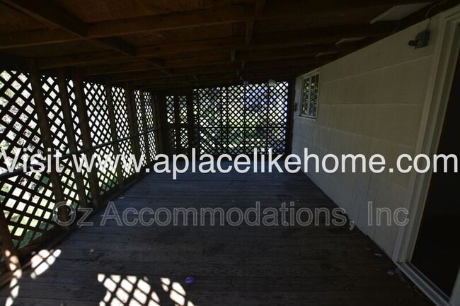 Building Photo - 7820 Arlington Ave