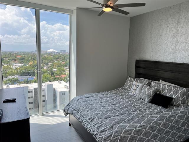 Building Photo - 2525 SW 3rd Ave