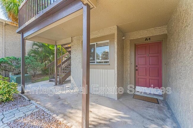 Primary Photo - 6332 Newtown Cir