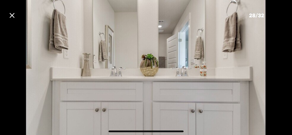 Building Photo - 4501 Pendragon Cir