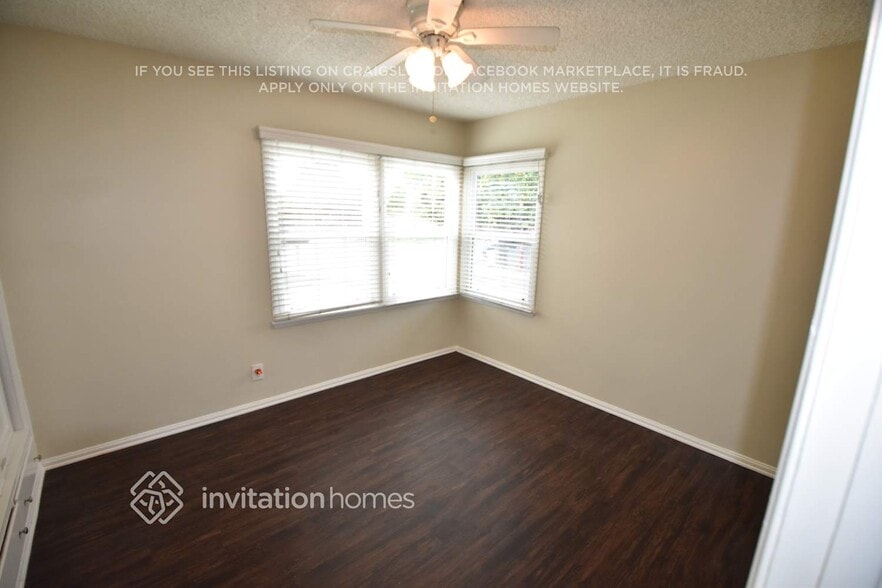 Building Photo - 6430 Silverette Dr