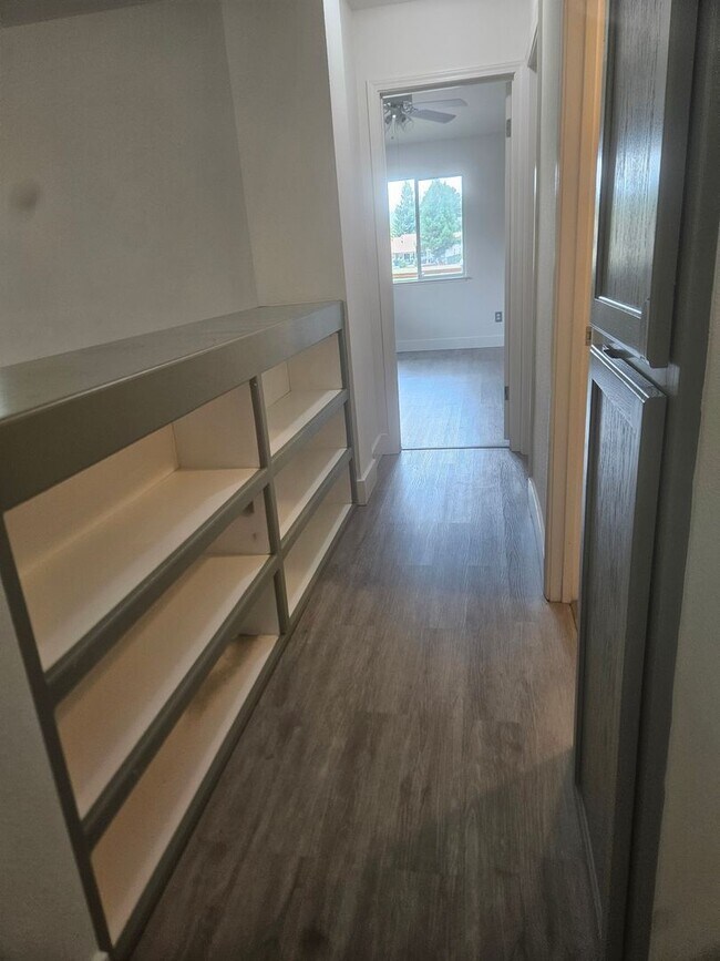 Building Photo - Amazing Jewel in Hidden Valley