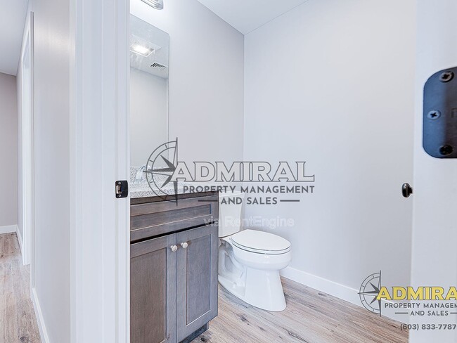 Building Photo - 3 Strafford Rd