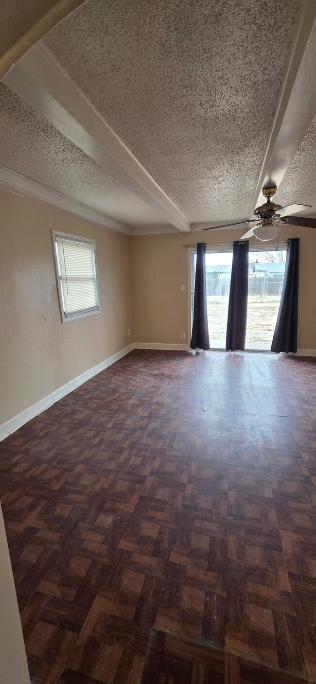 Building Photo - 1907 S Seminole St