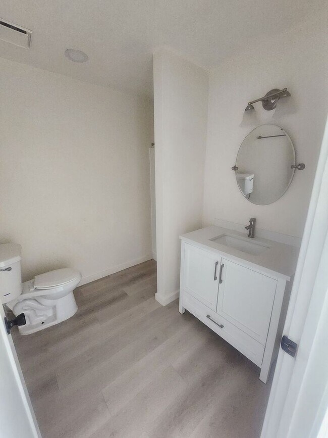Building Photo - 74052 Pinon Dr