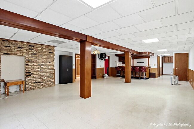 Building Photo - 22806 W Loon Lake Blvd