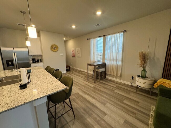 Building Photo - 5608 Madden Ln