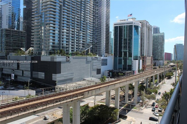 Building Photo - 690 SW 1st Ct