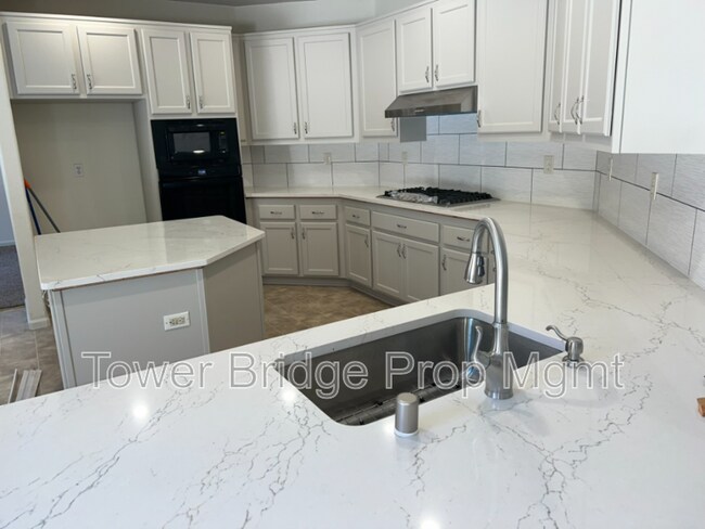 Building Photo - 3918 Ginko Way