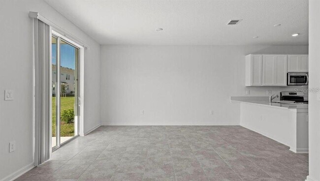 Building Photo - 3302 Laurent Lp