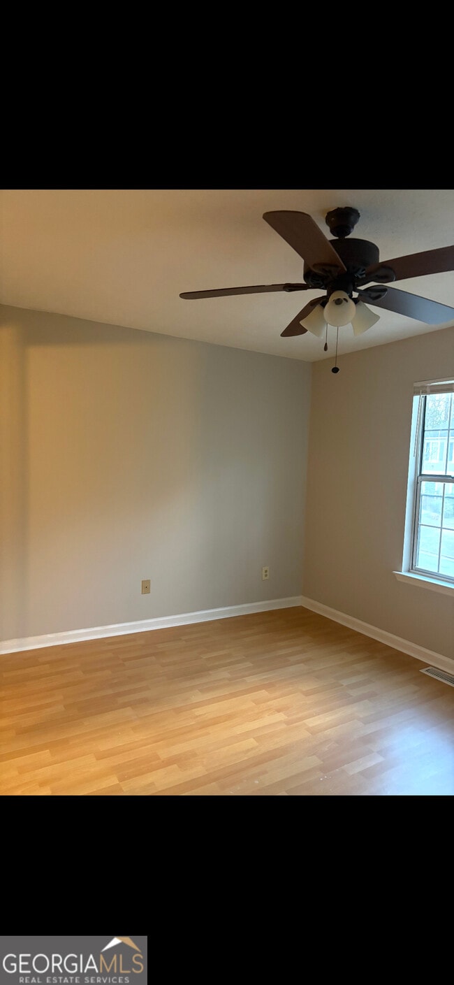 Building Photo - 2059 Charter Ln