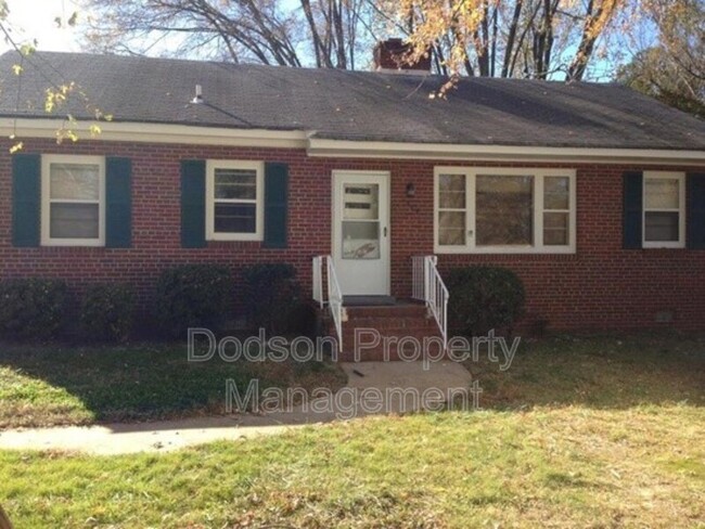 Building Photo - 7514 Woodman Rd