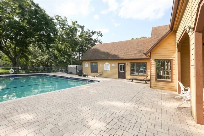 Building Photo - 345 Forestway Cir