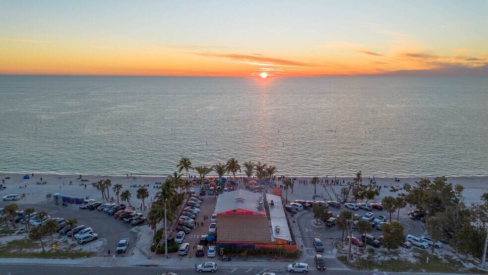 Building Photo - 5600 Bonita Beach Rd SW