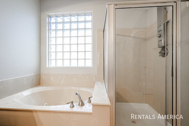 Building Photo - 3173 E Canyon Way