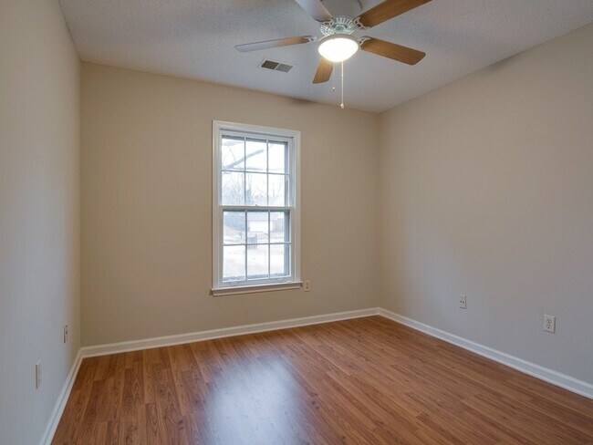 Building Photo - Renovated in Germantown Trails!