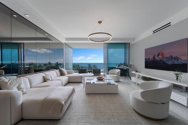 Building Photo - 10203 Collins Ave