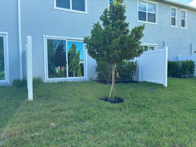 Building Photo - Veranda Landings