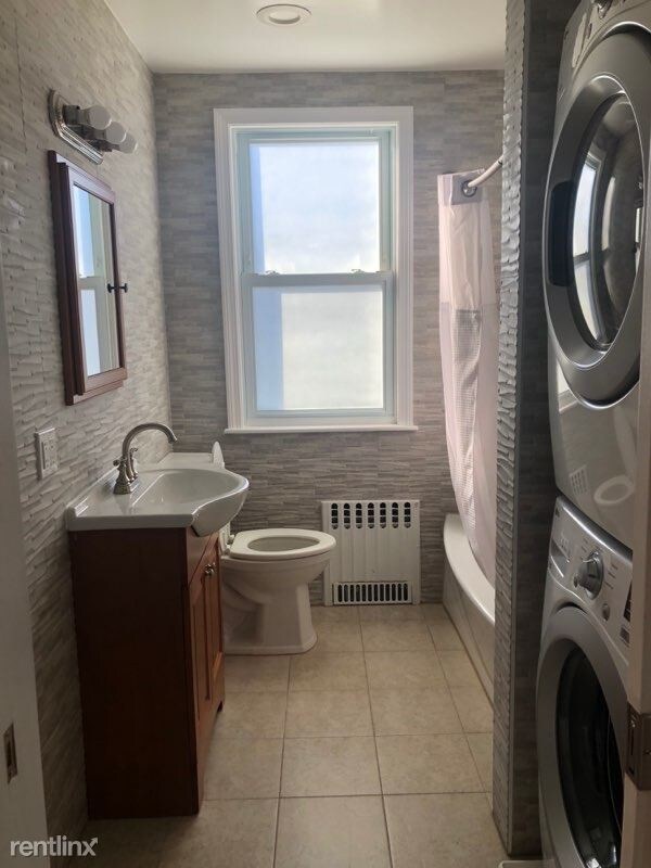 Building Photo - 151 Fairview Ave