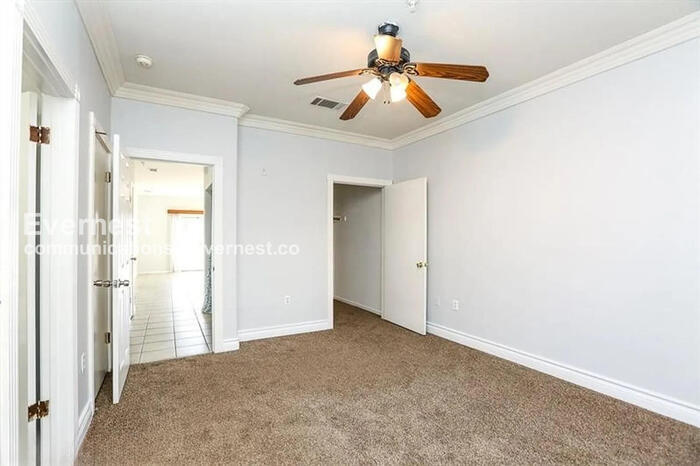 Building Photo - 1917 Cutlass Dr