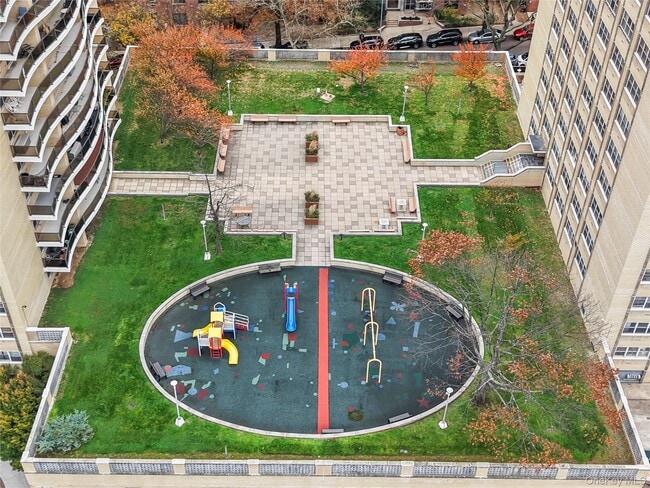 Building Photo - 102-10 66th Rd