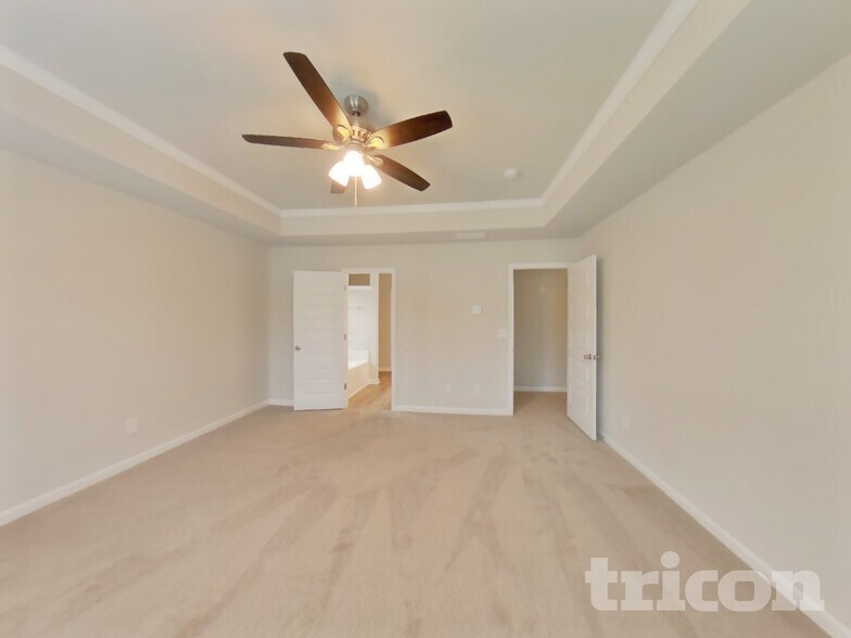 Building Photo - 701 Jackson Ct