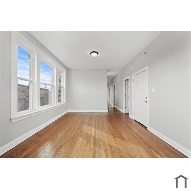 Building Photo - 1642 S Harding Ave