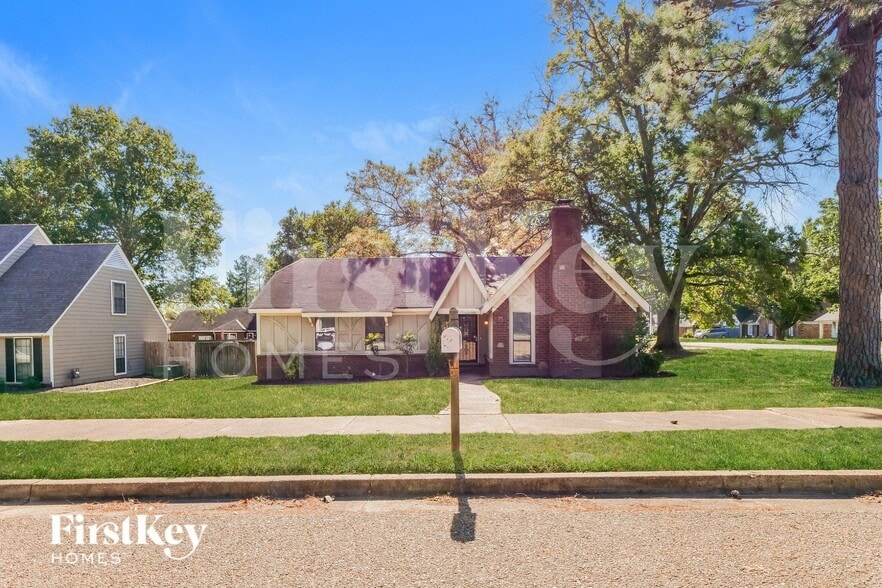 Primary Photo - 6705 Boylston Dr