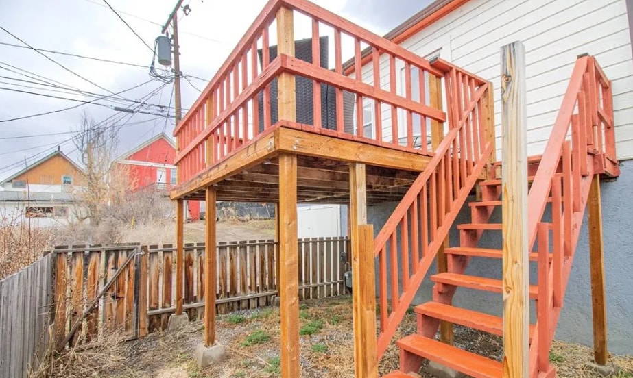 Deck - 508 Jasper St