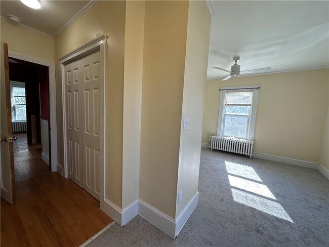 Building Photo - 5-25 Calvert St