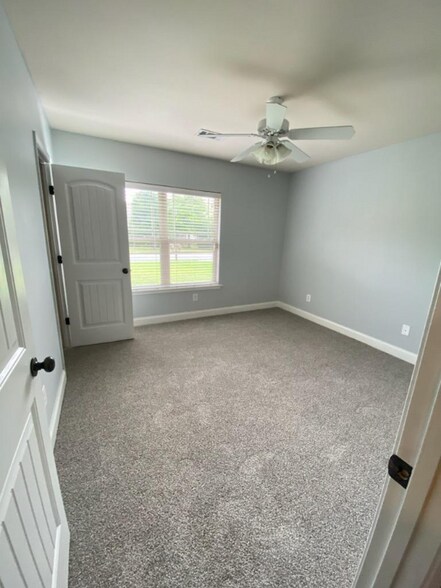 Building Photo - 215 CR - 2170