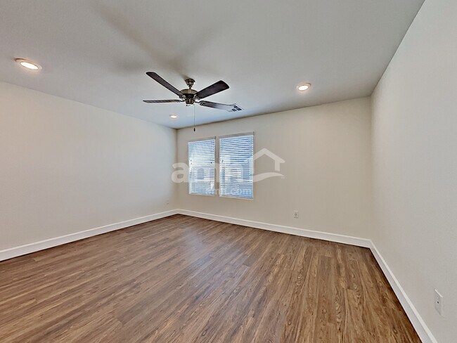 Building Photo - 8133 Inhibition Ct