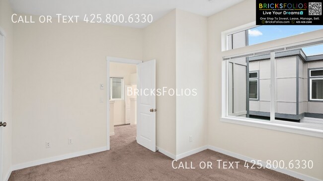 Building Photo - 4318 S Puget Sound Ave
