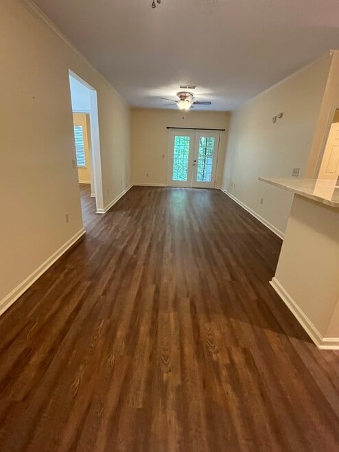 Building Photo - 400 Vista Lake Dr