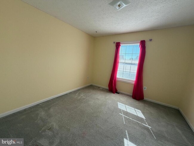 Building Photo - 104 New Kent Ct