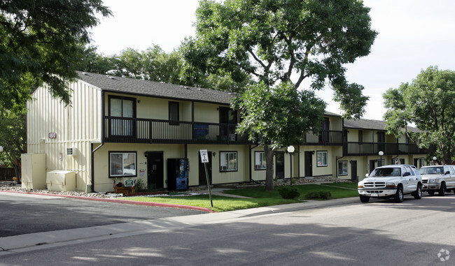 Building Photo - Dawson Square Apartments