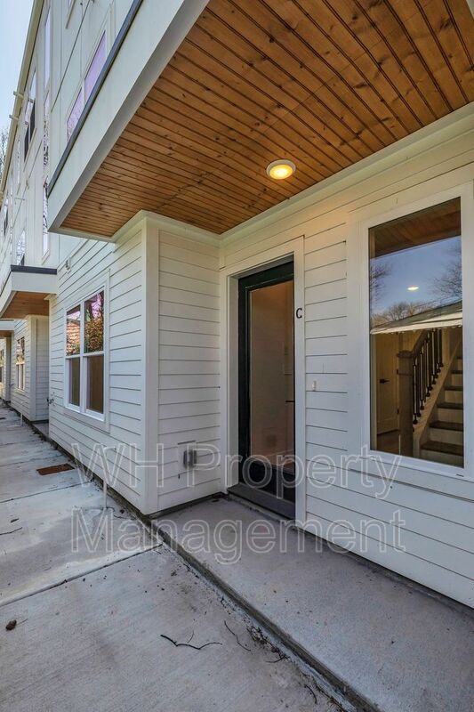 Building Photo - 1016C W Kirkland Ave