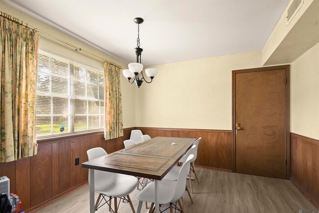 Building Photo - 5240 Heritage Dr