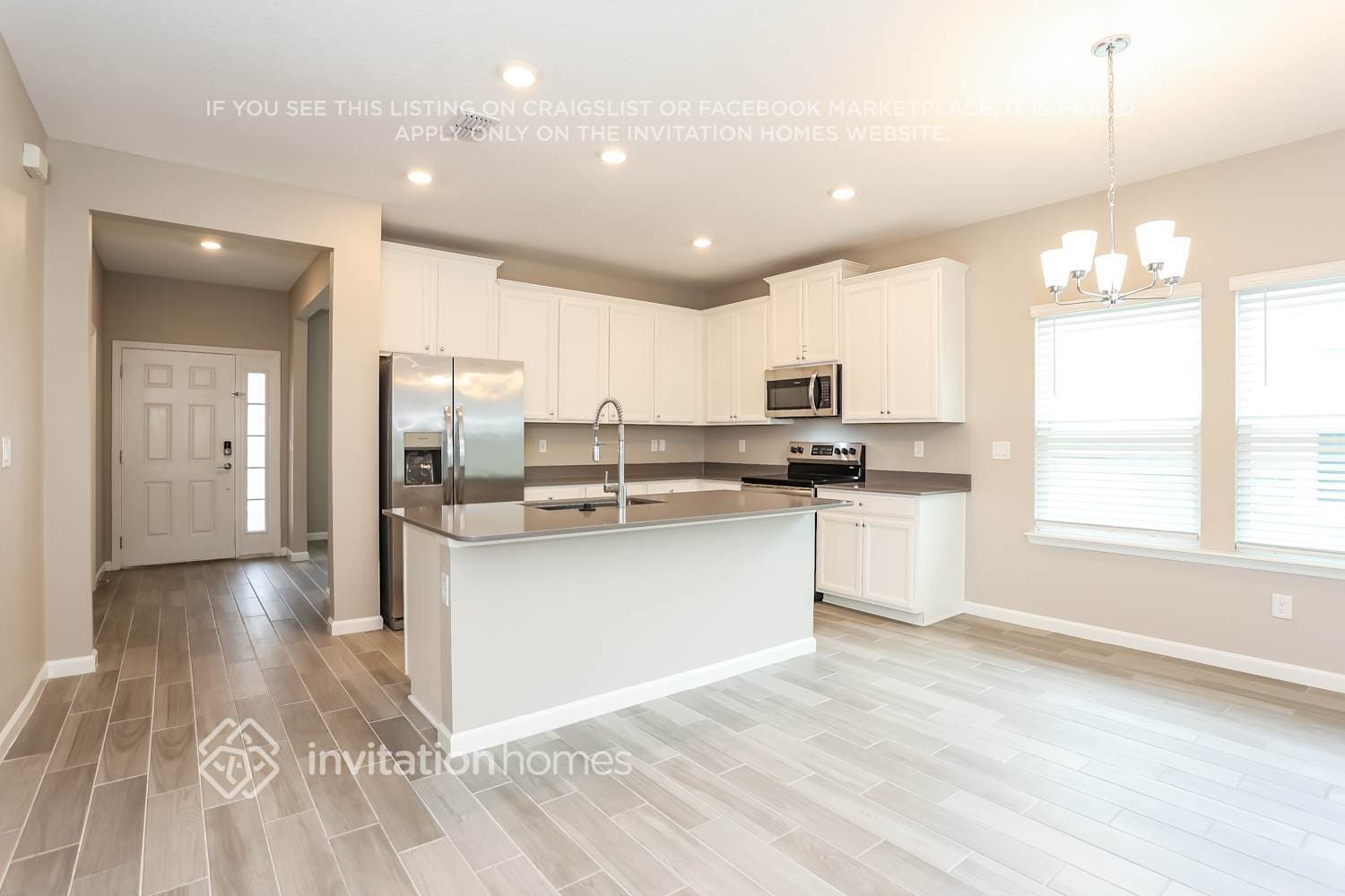 Building Photo - 10051 Lemon Grass Ln