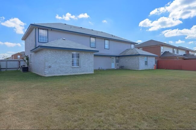 Building Photo - 4203 Deek Dr