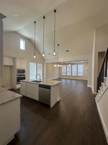 Building Photo - 3501 Clara Dr