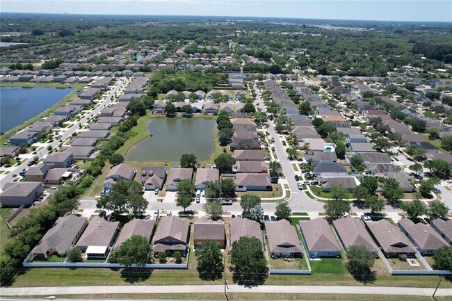 Building Photo - 1606 Delano Trent St