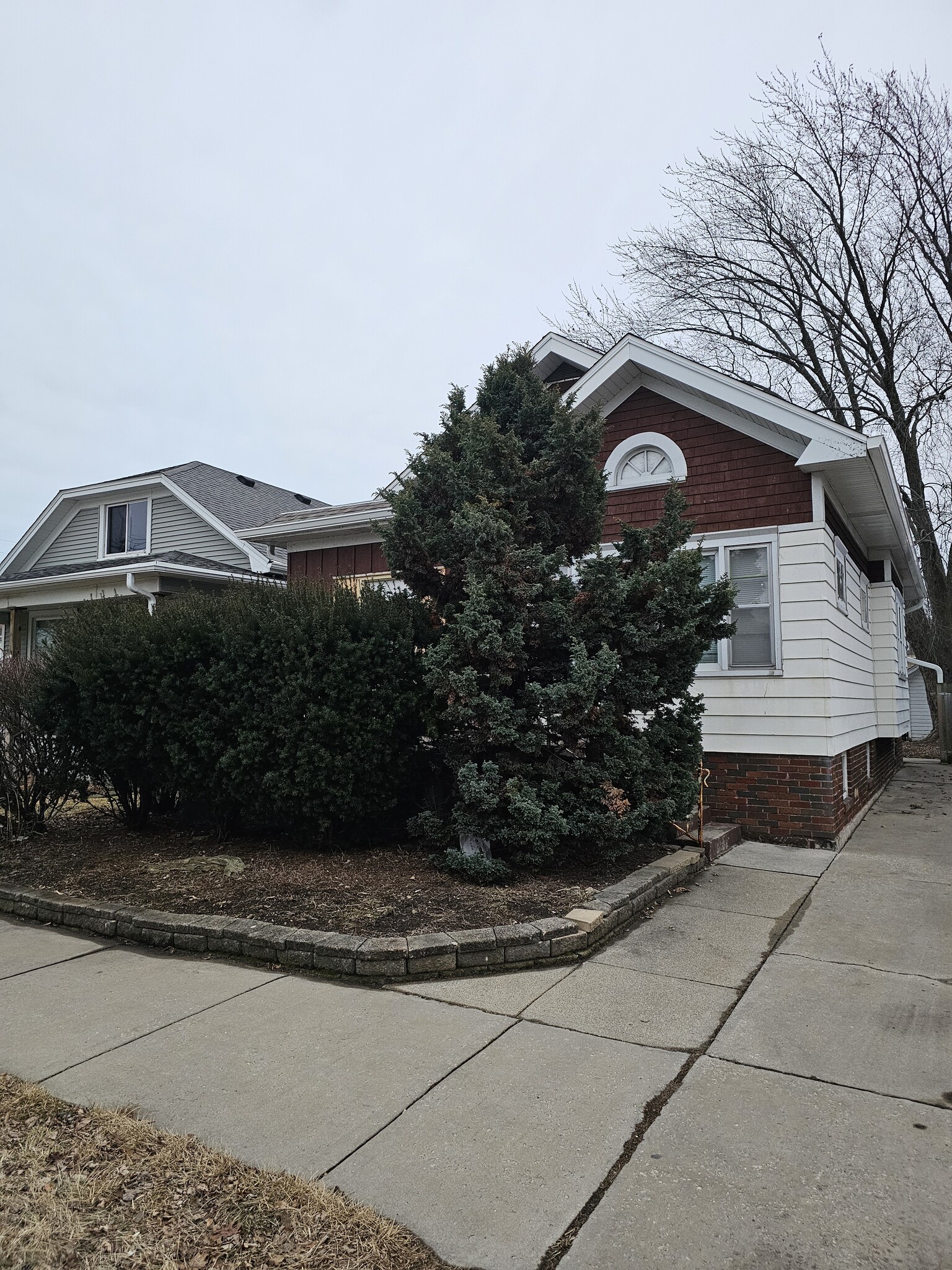 Front of house - 1019 Romayne Ave