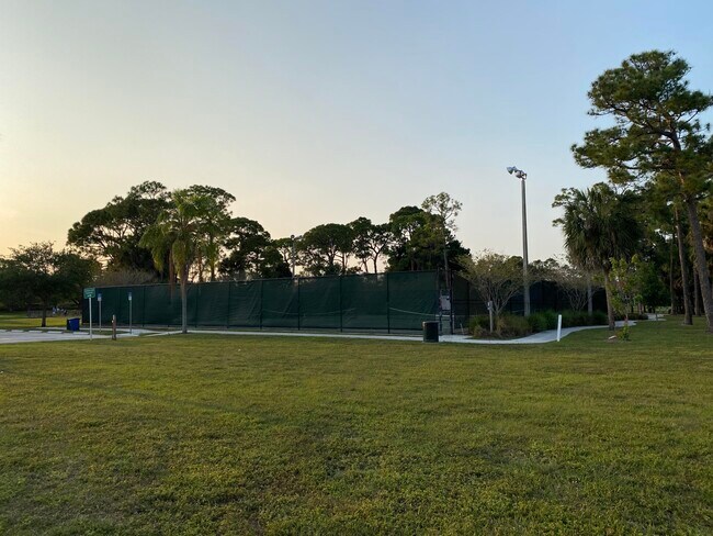 Building Photo - 8134 Bautista Way