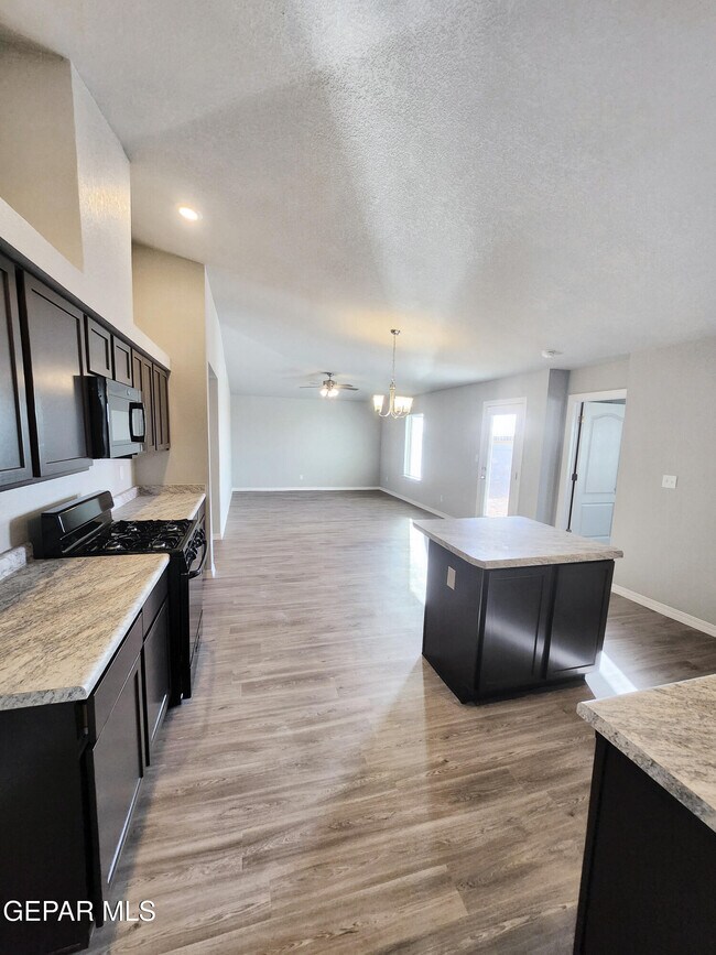 Building Photo - 14384 Star Cactus Ave