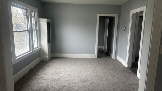 Building Photo - Paxton