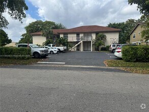 Building Photo - 3502 NW 114th Ln