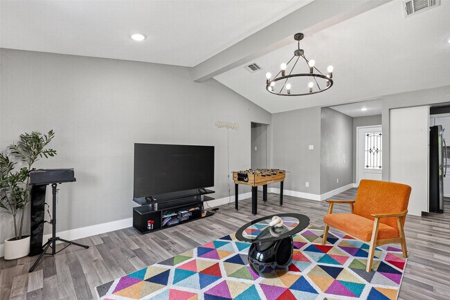 Building Photo - 1206 Riggs Rd