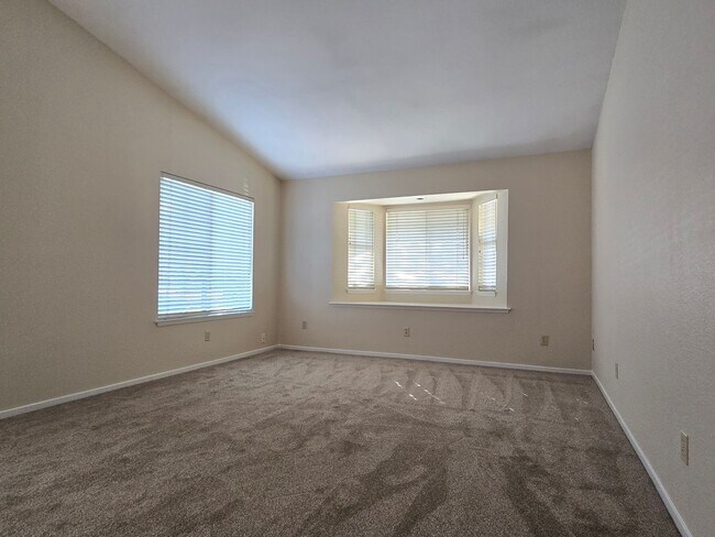 Building Photo - Single Family Home, Remodeled Inside and O...