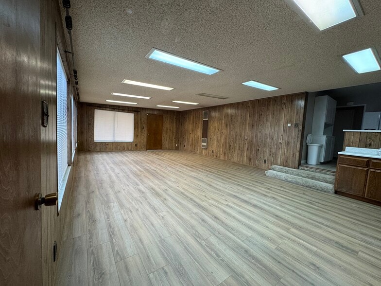 Building Photo - 2609 Castello Way